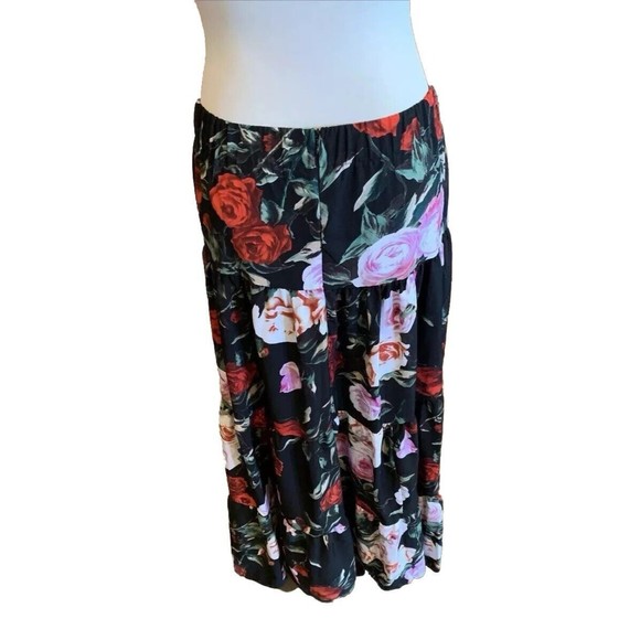 Maxi Skirt Dark Floral Paneled Sz S/M Festivals Fairy Rose Boho Hippie 70’s - Picture 1 of 8
